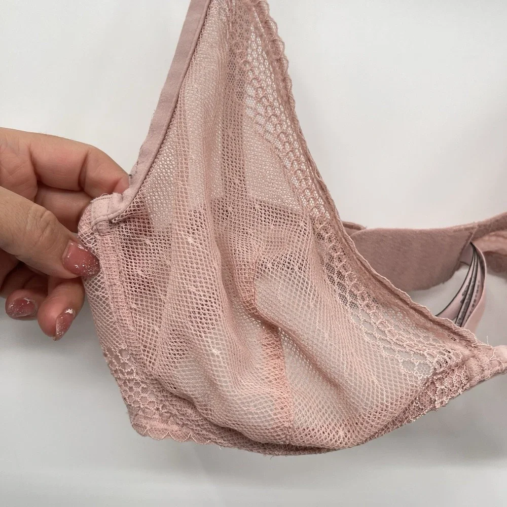 Victoria's Secret Incredible Underwire‎ Unlined Plunge Dark Rose Pink Size 32DD